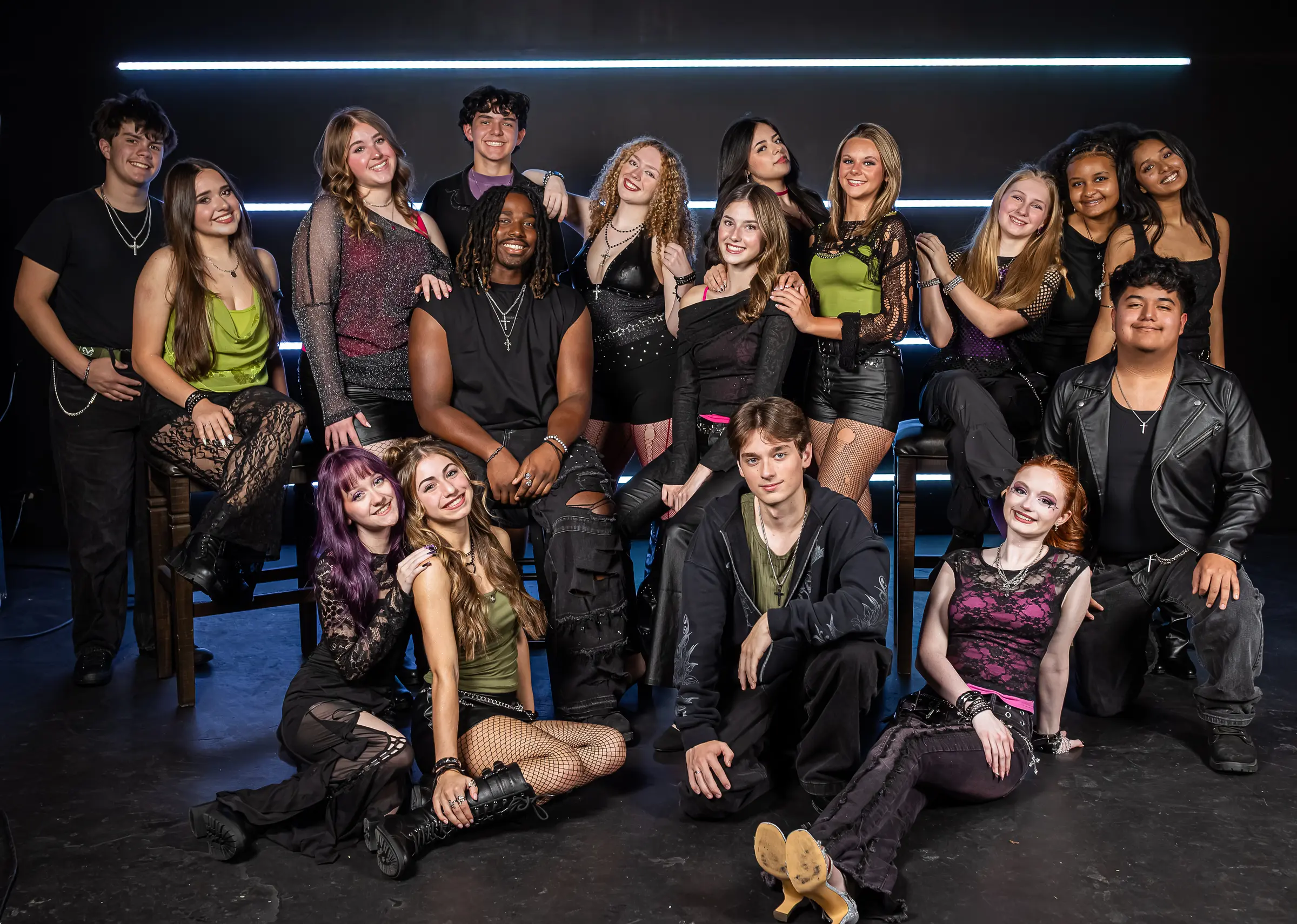 Mane Attraction full ensemble group photo